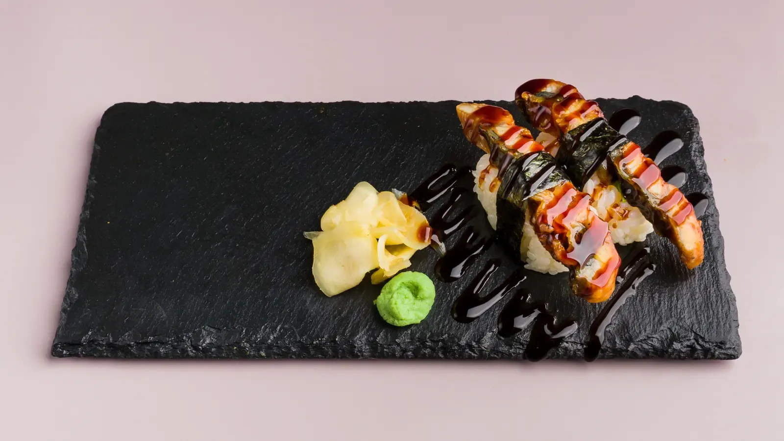 Unagi Nigiri mit Aal – Sushi Leipzig im Tokoro