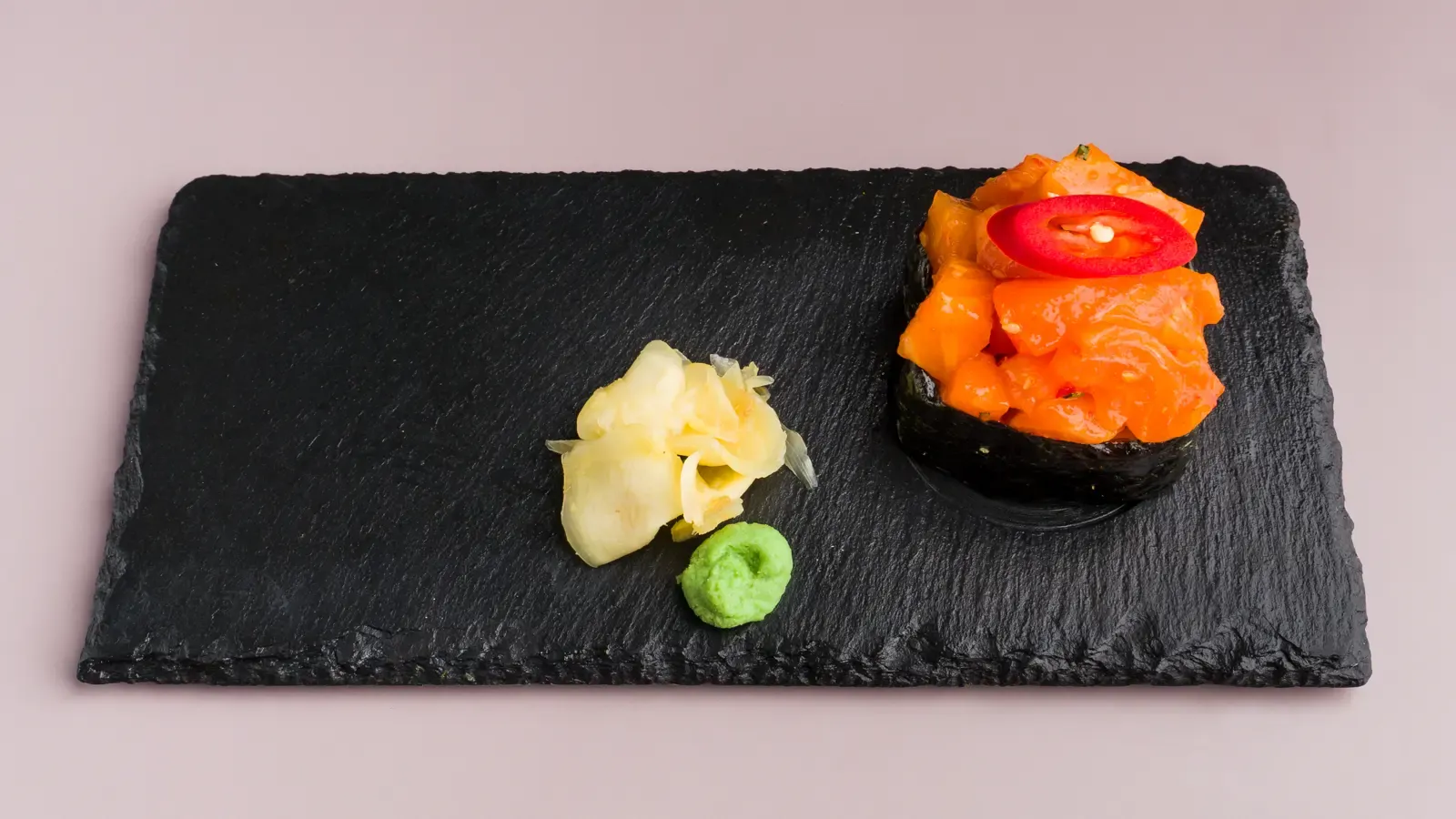 Lachs Tartar – Sushi Leipzig im Tokoro